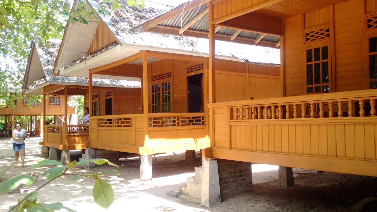 Jonaths Cottage Бунакен Экстерьер фото