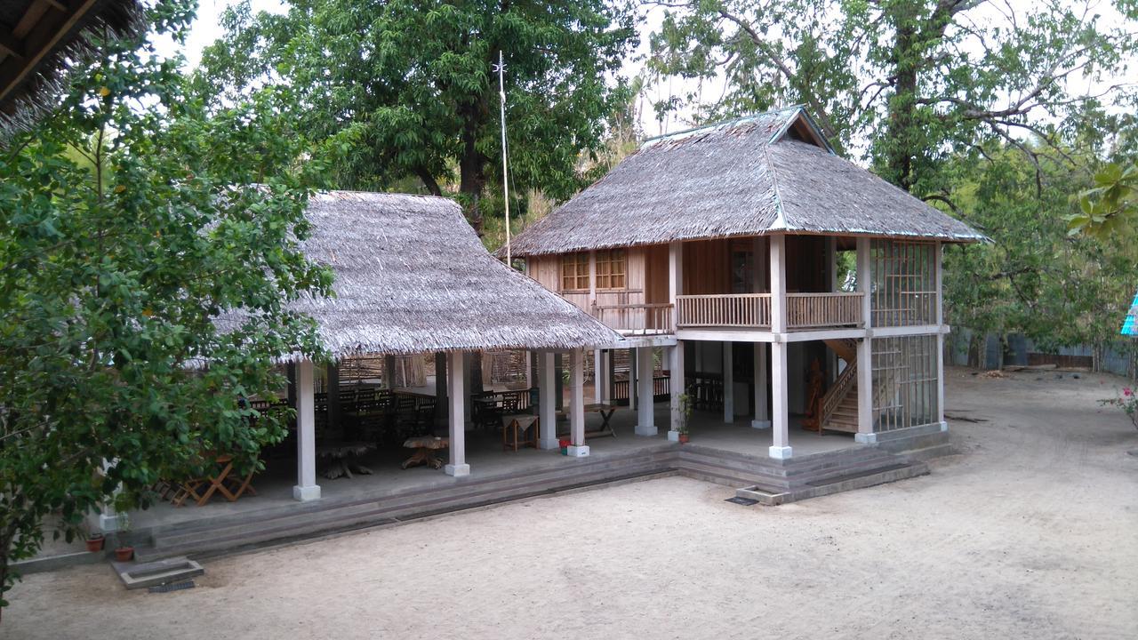 Jonaths Cottage Бунакен Экстерьер фото