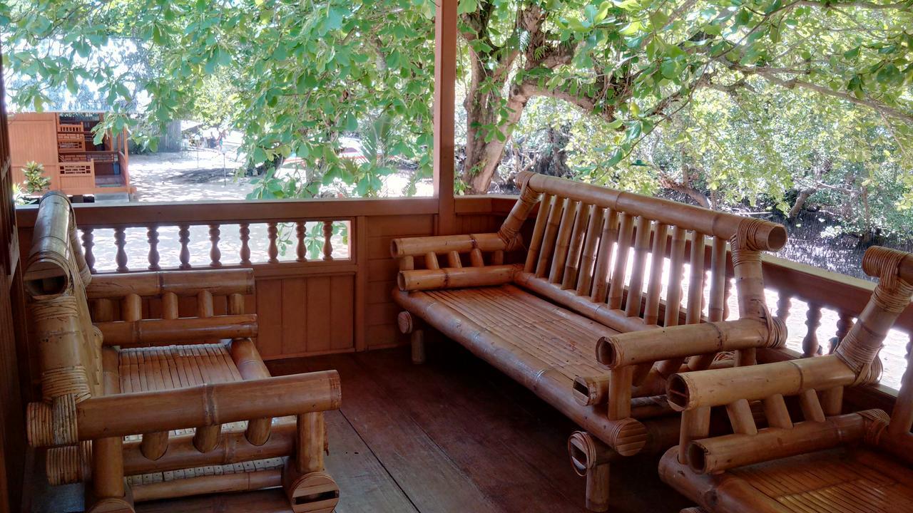 Jonaths Cottage Бунакен Экстерьер фото